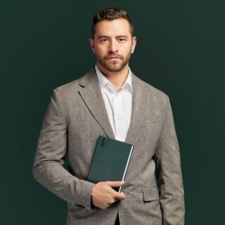 agenda diaria clasica verde foto